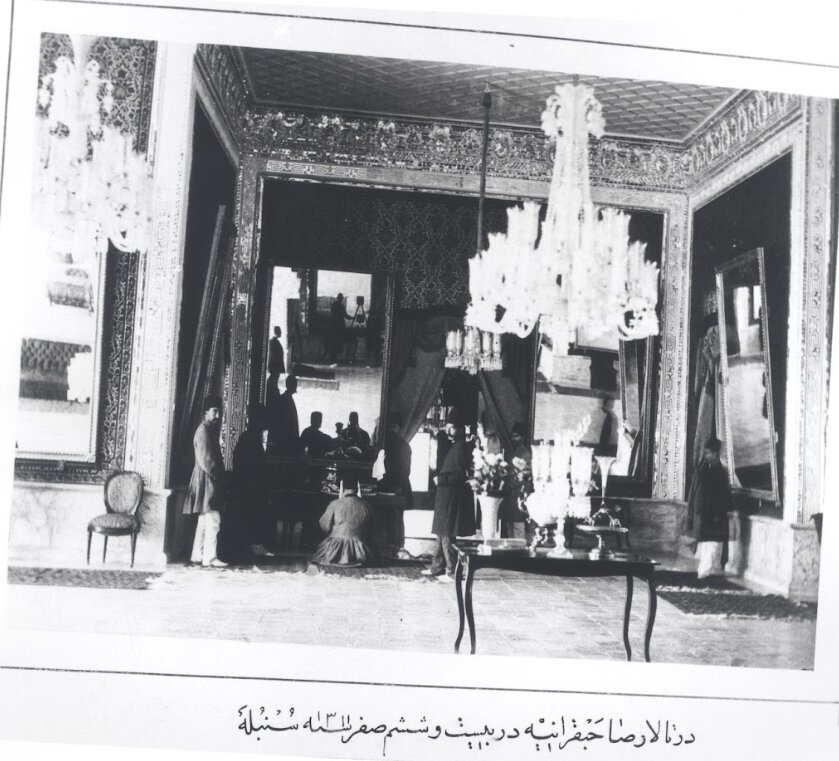 تهران قدیم| تصاویر کمتر دیده شده از عمارت صاحبقرانیه در کاخ نیاوران/ عکس